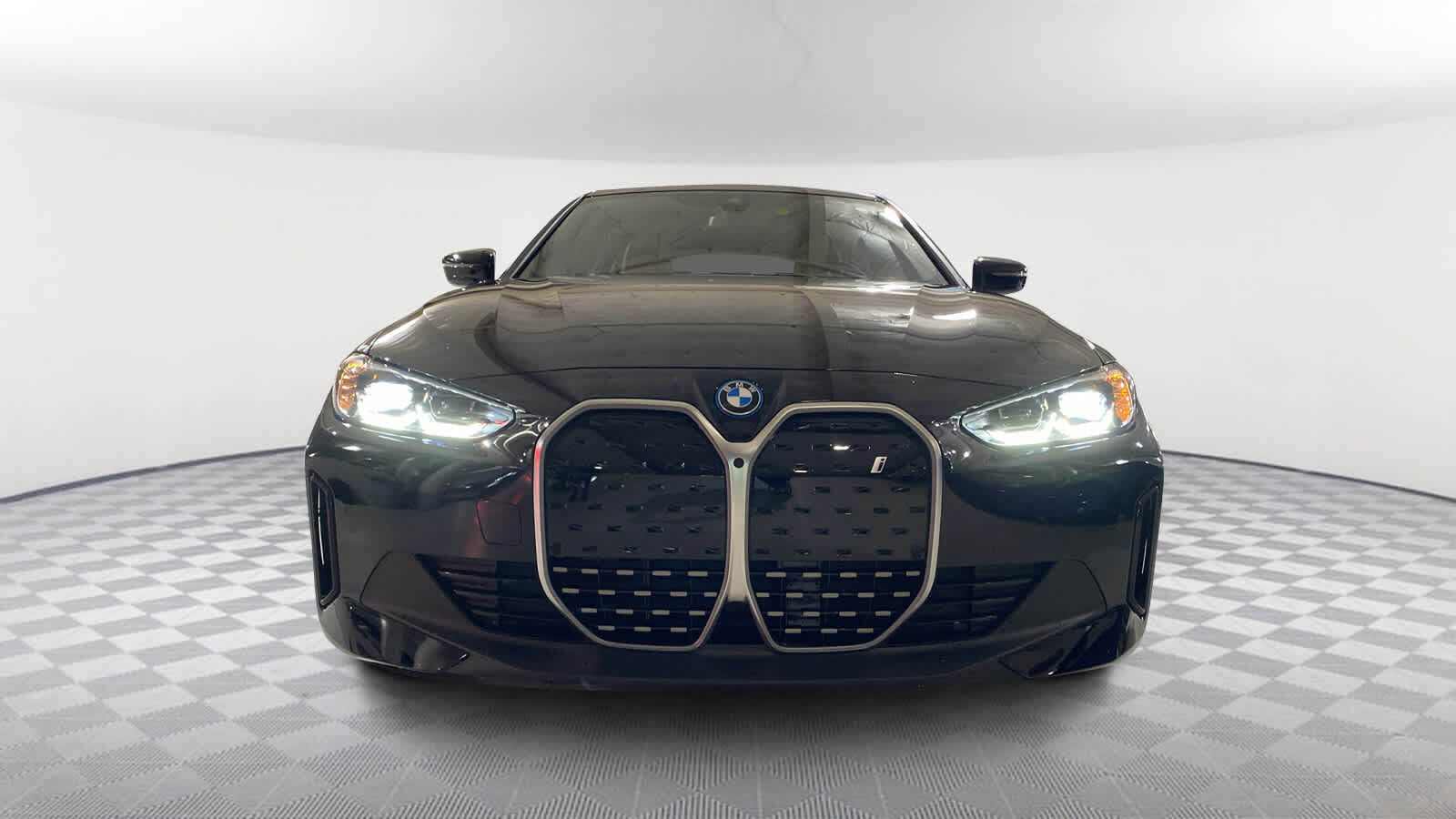 2024 BMW i4