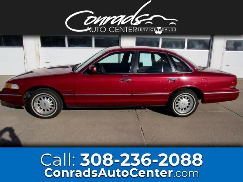 Ford Crown Victoria