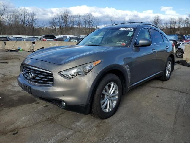 Infiniti FX35