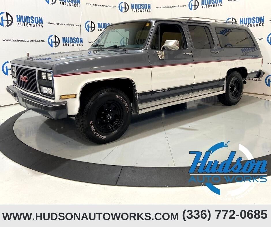 GMC Suburban
