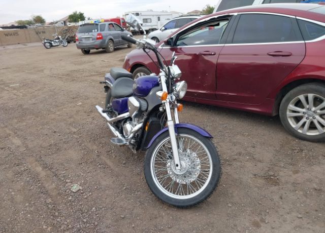Honda VT600CD (SHADOW VLX DELUXE)