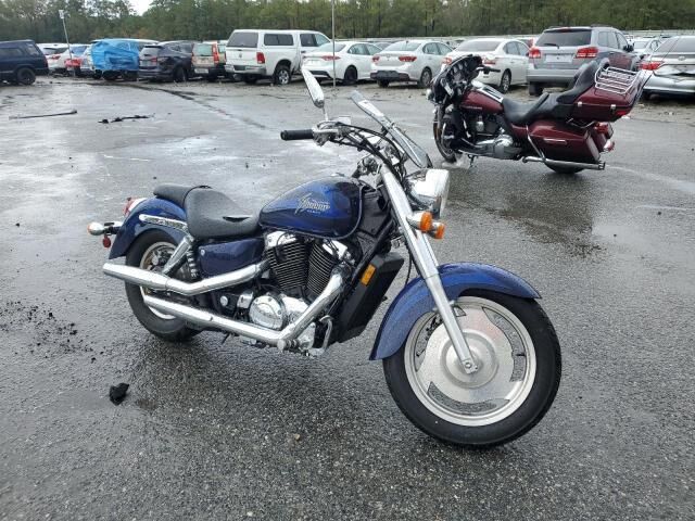 Honda VT1100C2 (SHADOW SABRE)