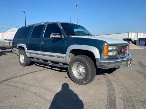GMC Suburban