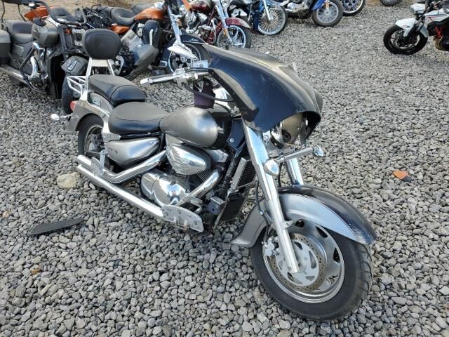Suzuki VL1500 / VL1500T