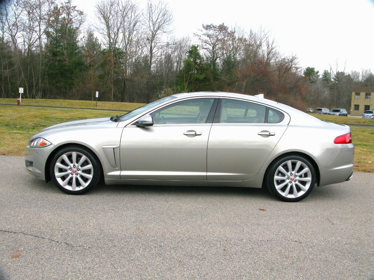 Jaguar XF
