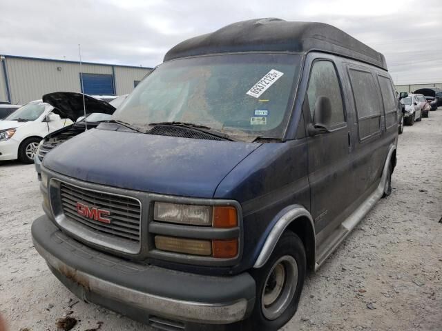 GMC Savana