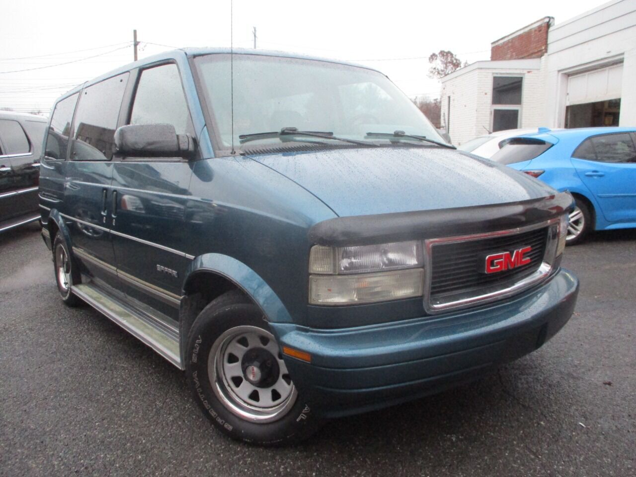 GMC Safari