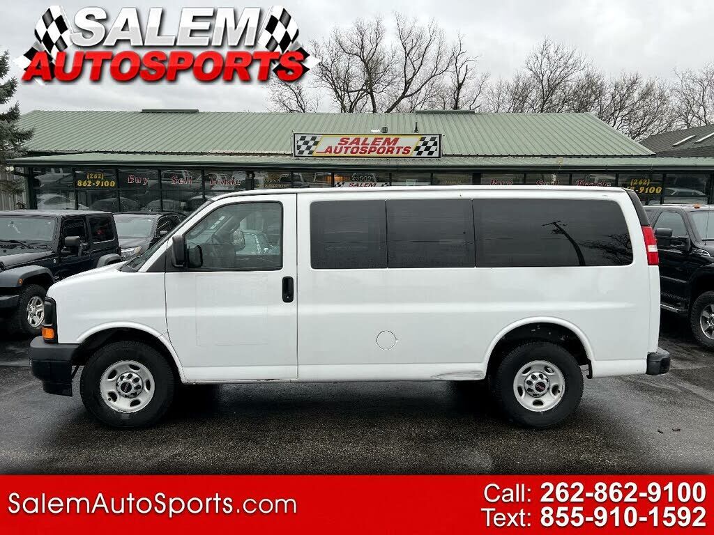 2017 GMC Savana