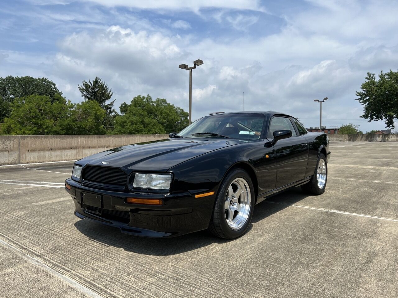 Aston Martin Virage