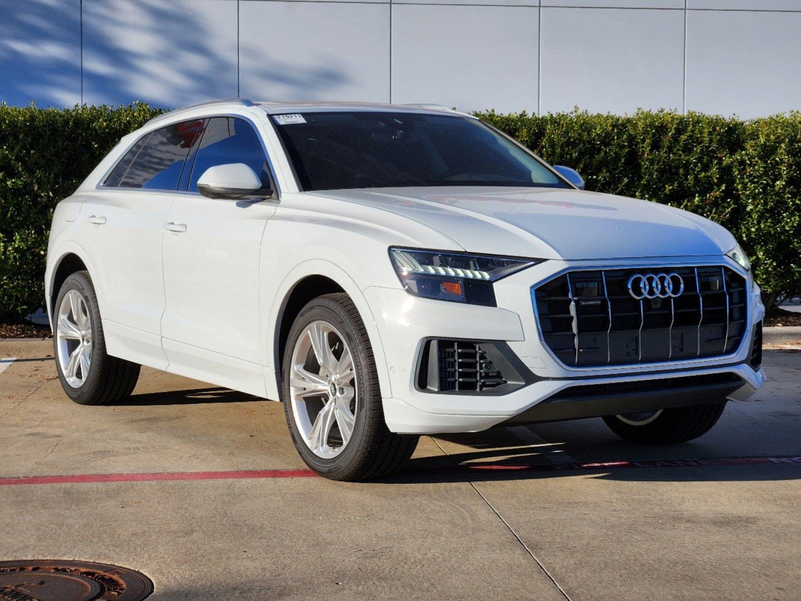 2023 Audi Q8