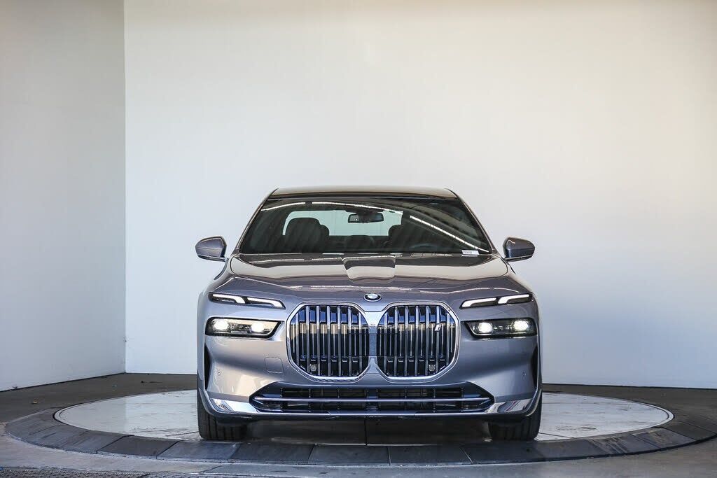 2023 BMW i7