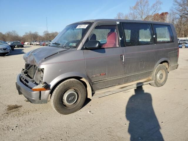Chevrolet Astro Van