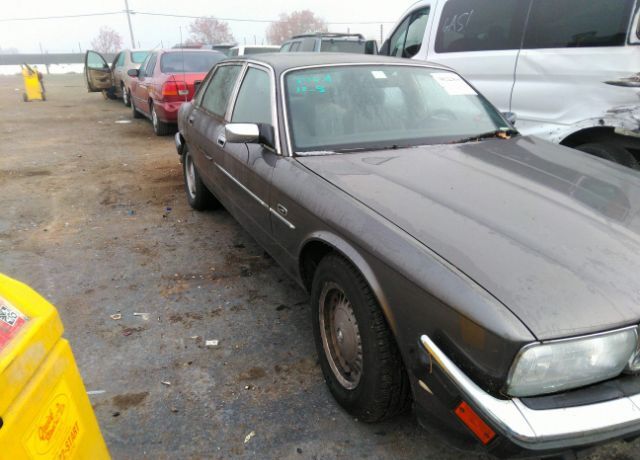 Jaguar XJ6