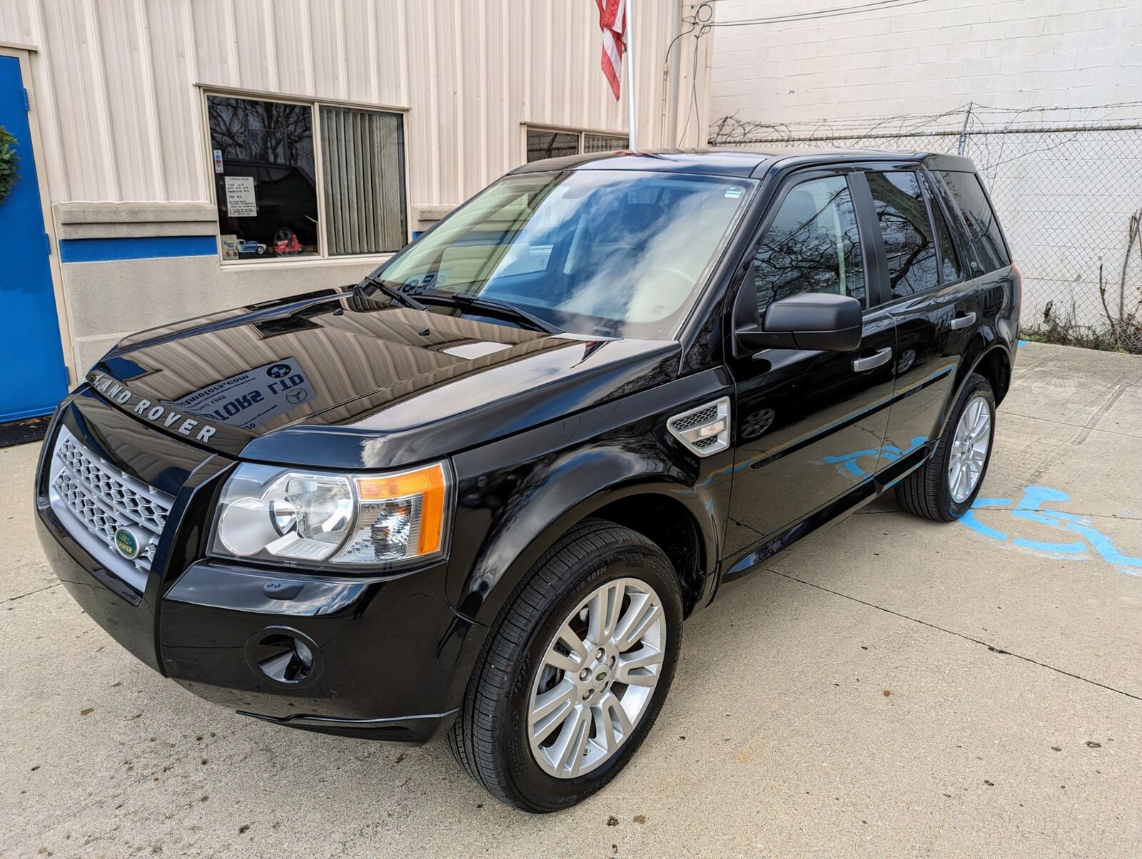 Land Rover LR2