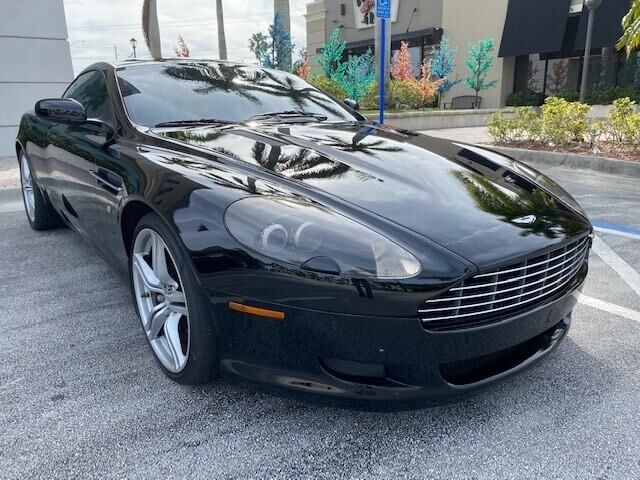 Aston Martin DB9