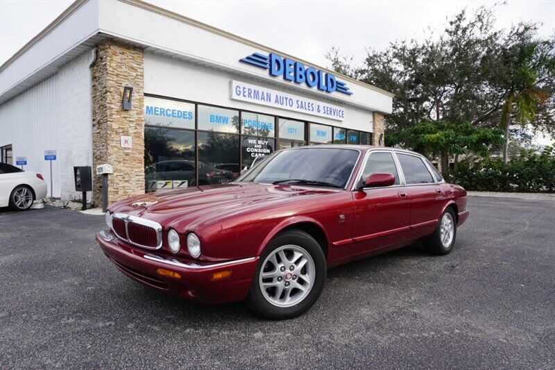 Jaguar XJ8