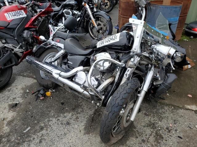 Honda VT750 (Shadow Aero)