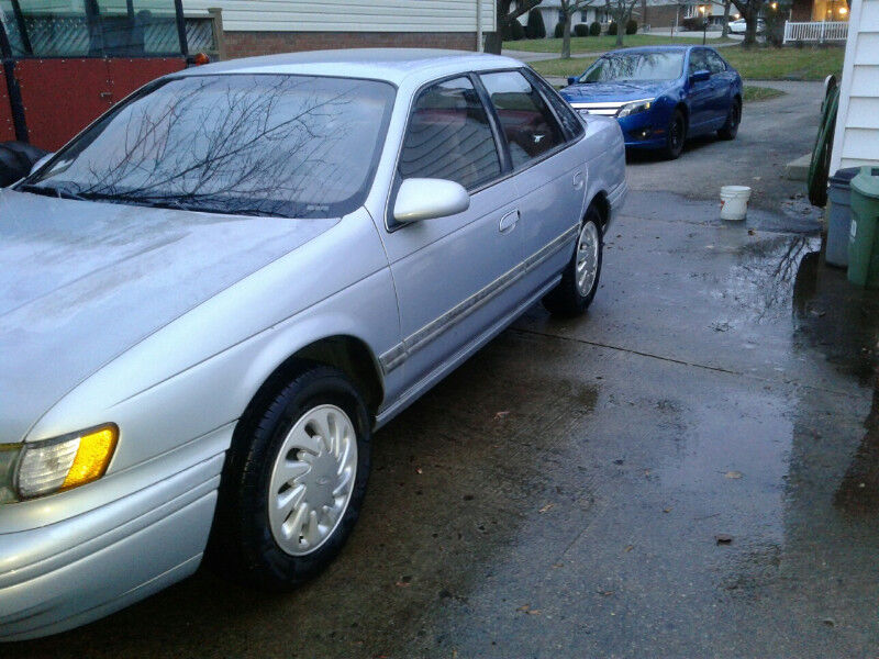Ford Taurus