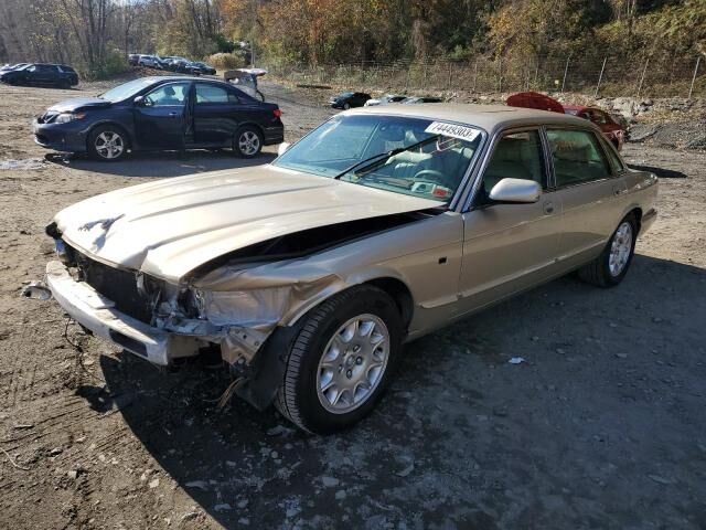 Jaguar XJ8