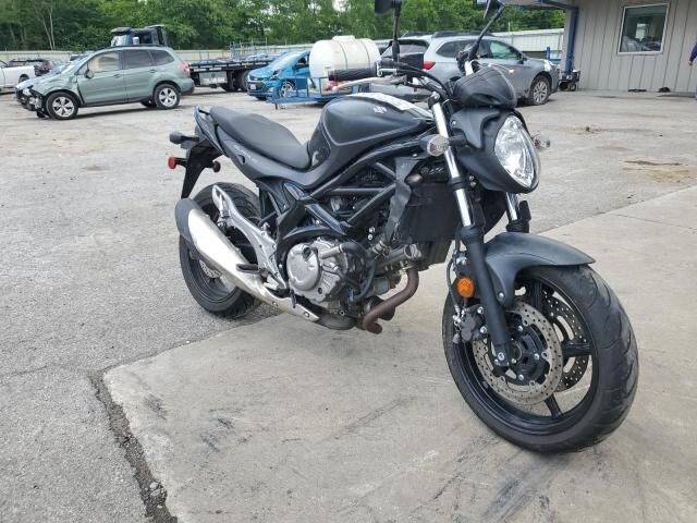 Suzuki SFV650L