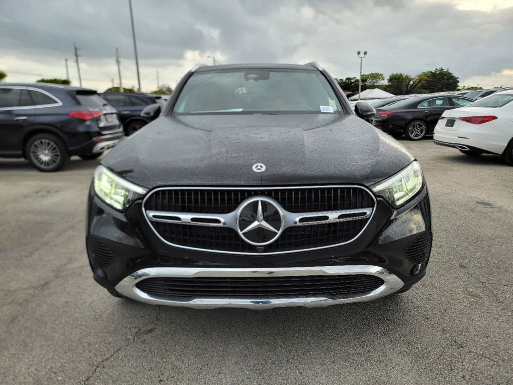 2023 Mercedes-Benz GLC-Class