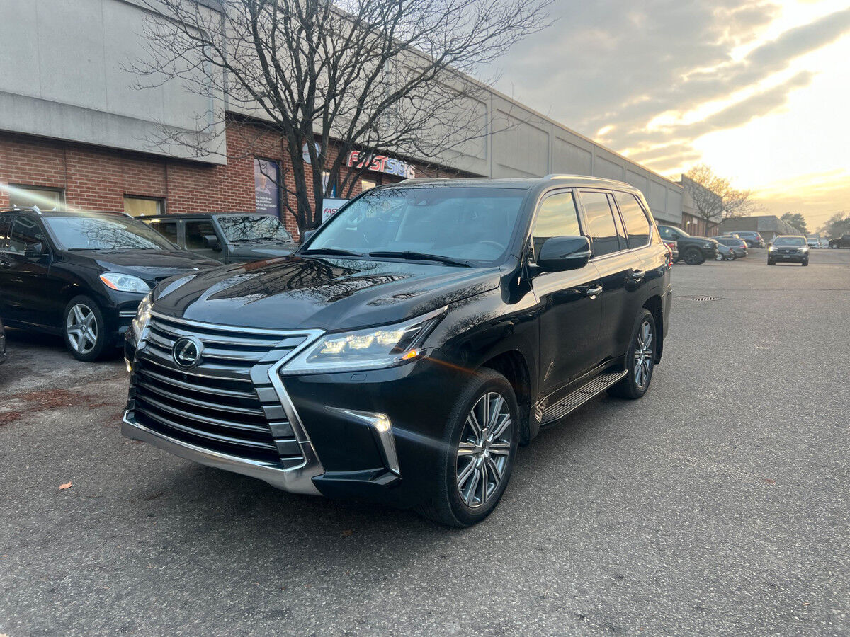 Lexus LX