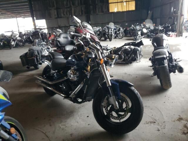 Suzuki VZ800