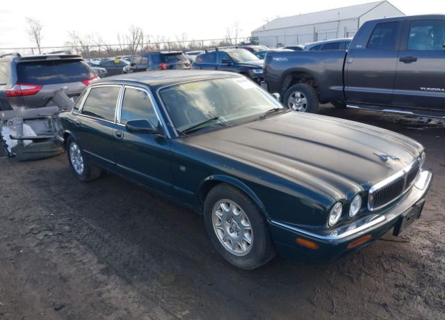 Jaguar XJ8