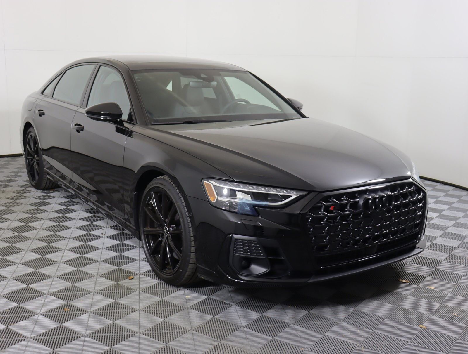 2024 Audi S8