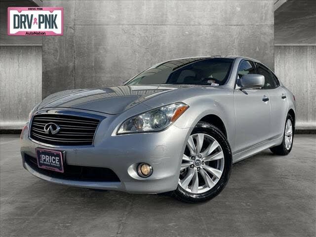 Infiniti M56