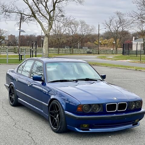 BMW 540i