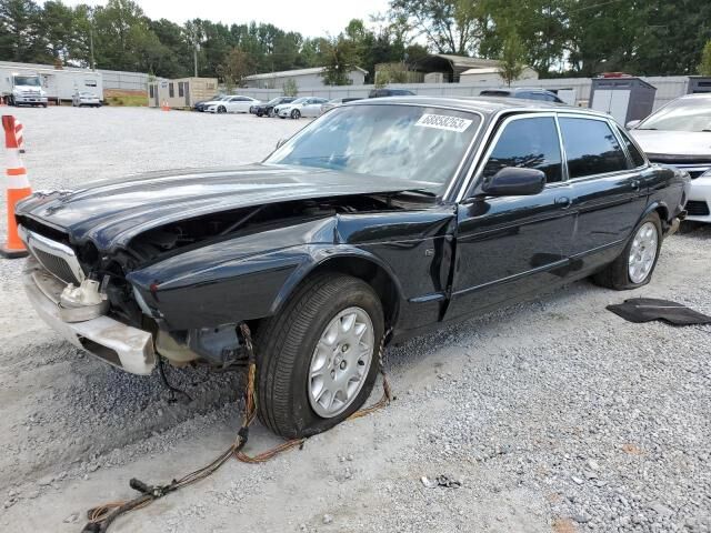 Jaguar XJ8