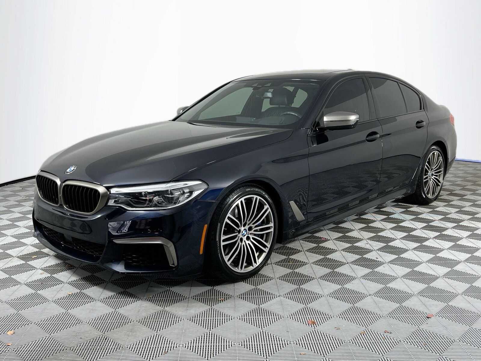 2019 BMW M550i