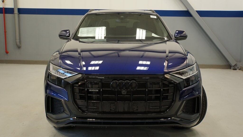 2023 Audi Q8