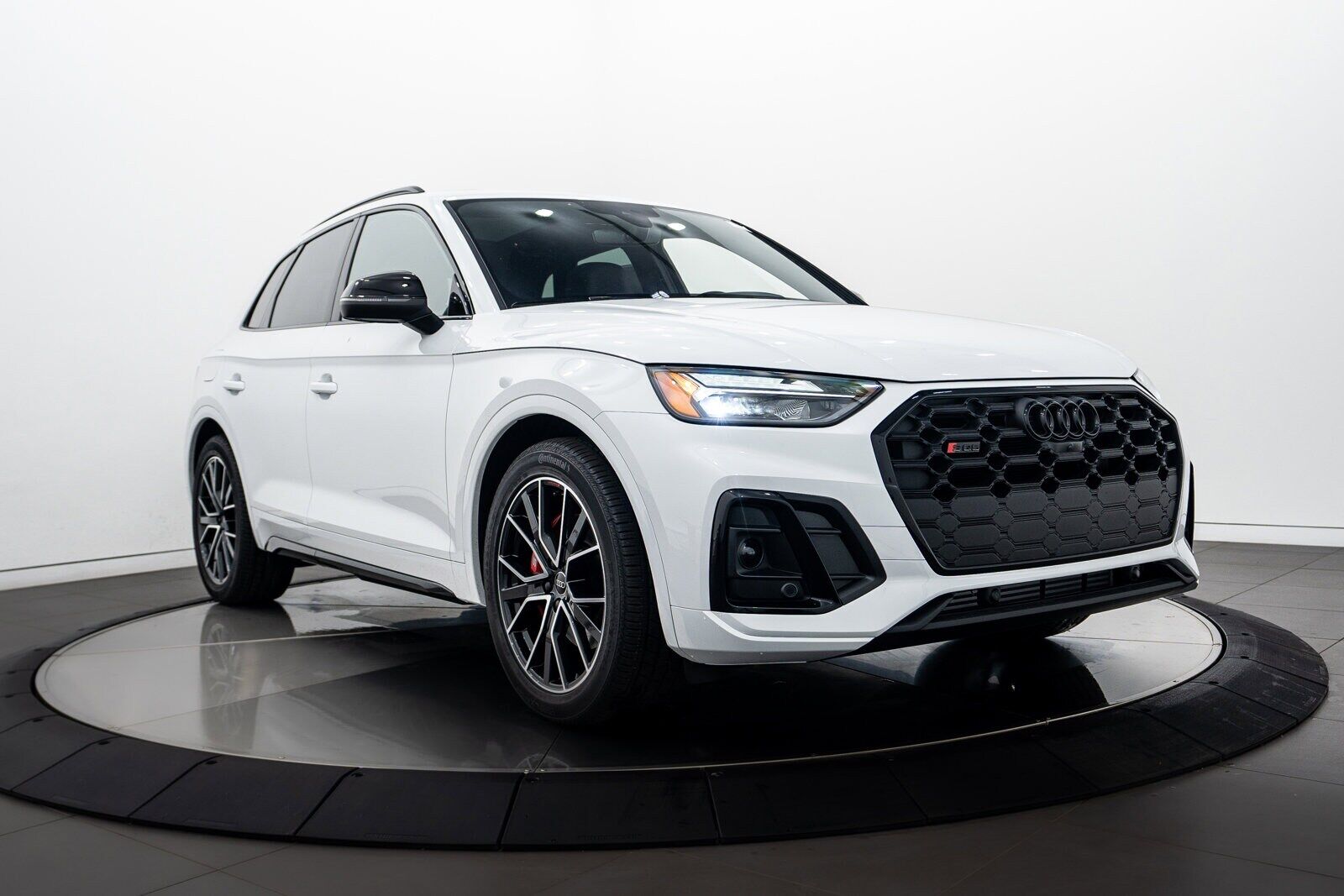 2024 Audi SQ5