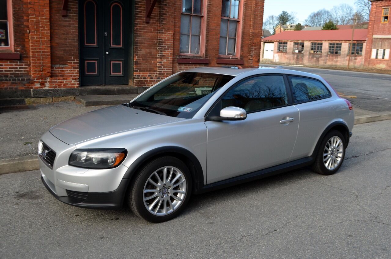 2010 VOLVO C30