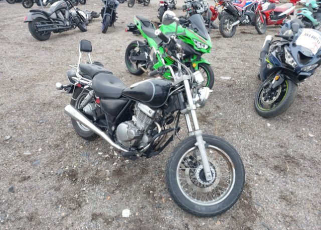 Suzuki GZ250K