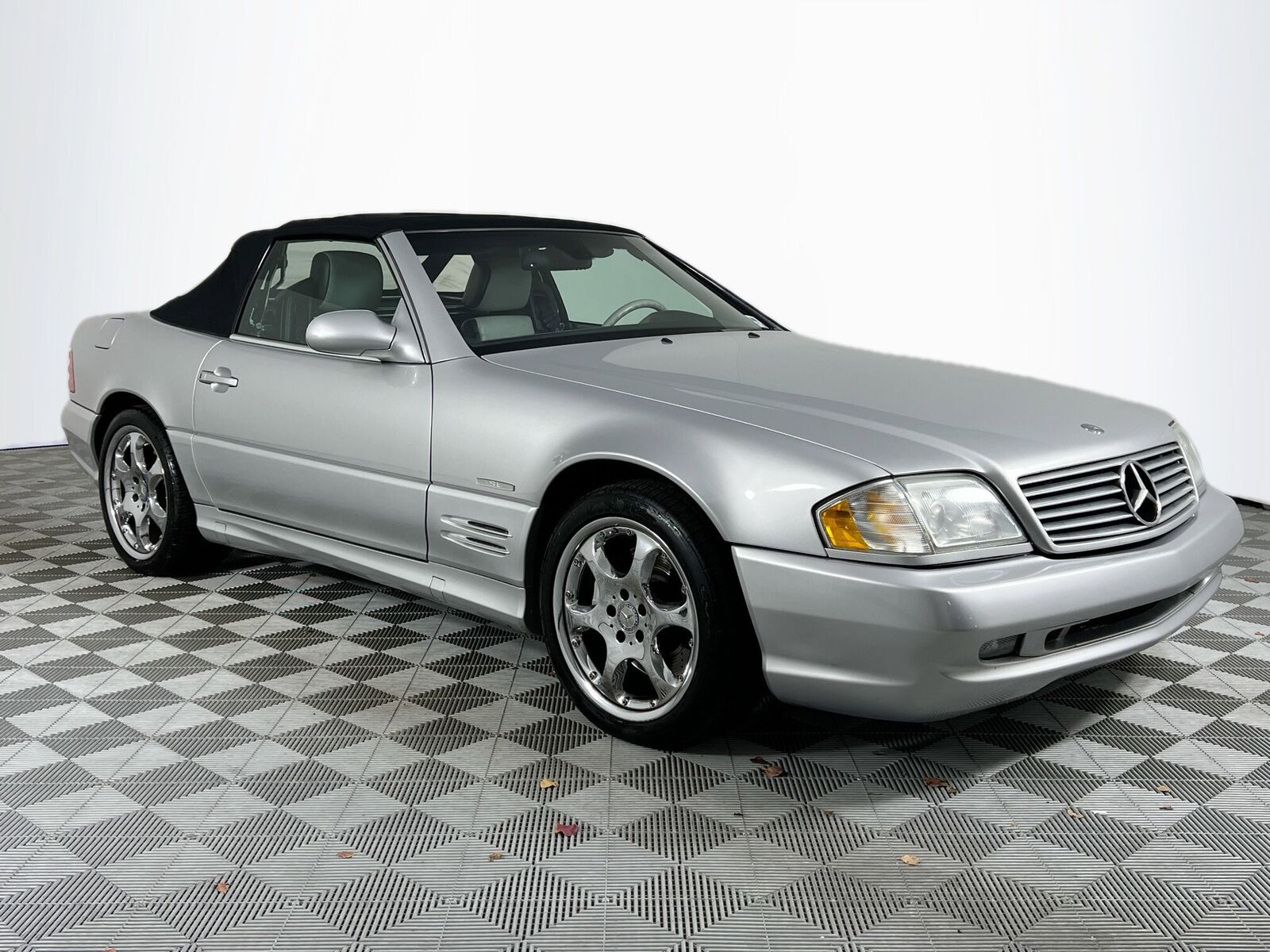 Mercedes-Benz SL-Class
