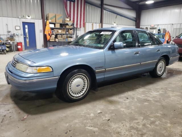 Ford Crown Victoria