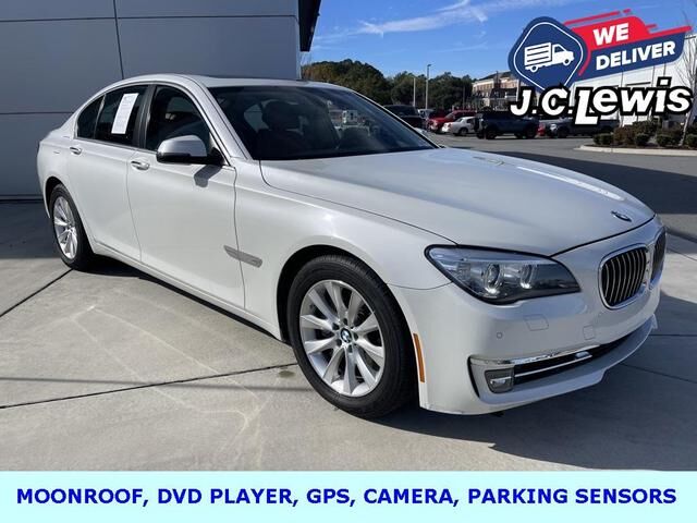 BMW 740i