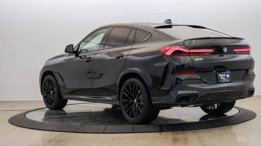 2021 BMW X6