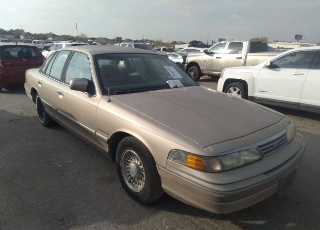 Ford Crown Victoria