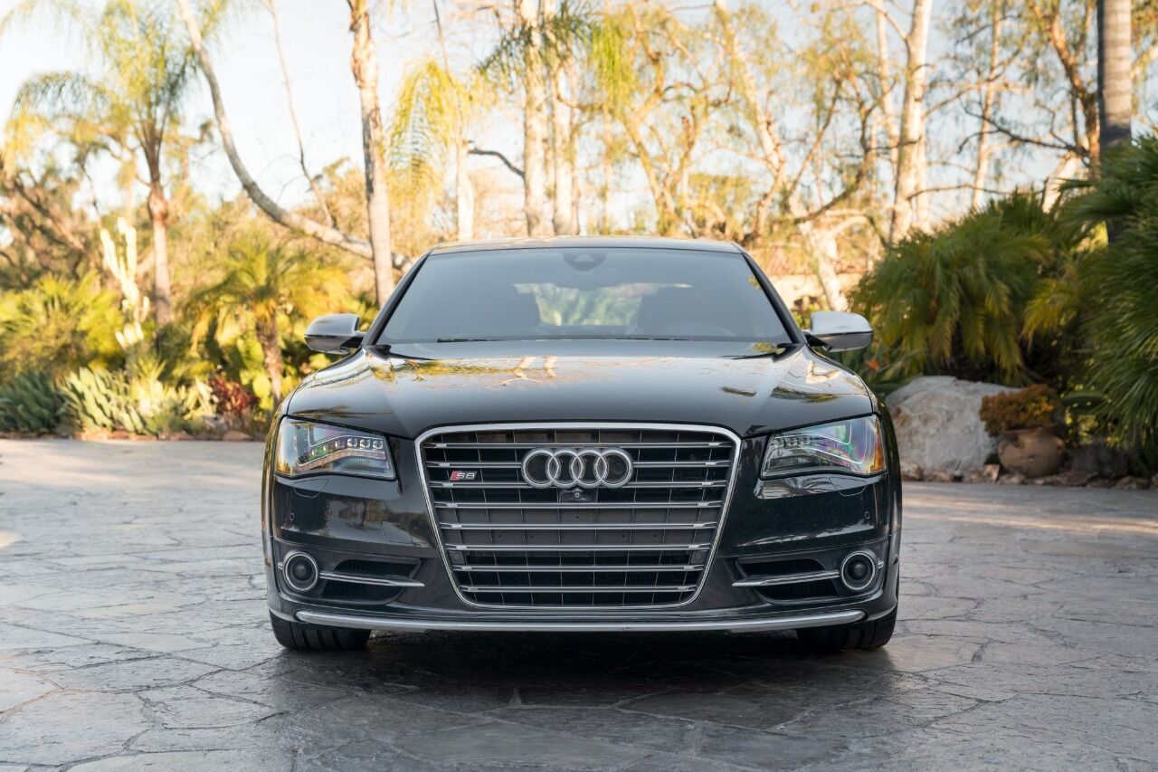 Audi S8