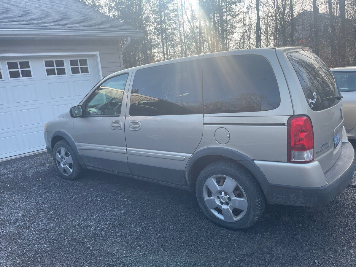 Pontiac Montana/ SV6