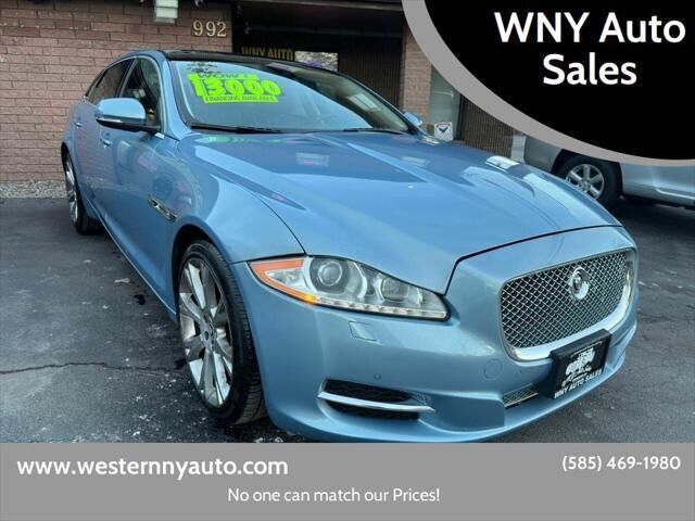 Jaguar XJ