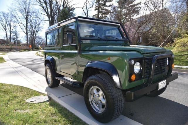 Land Rover Defender