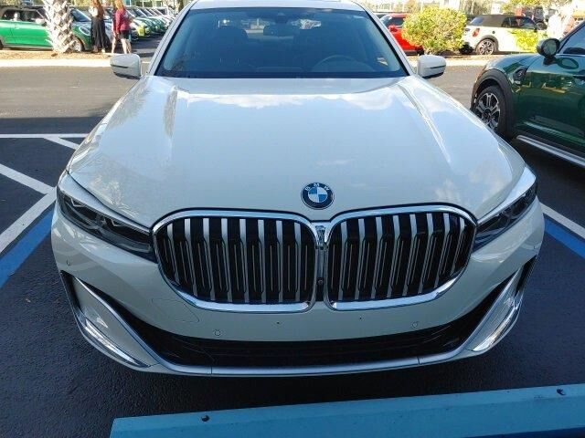 2020 BMW 740i