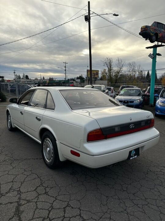 Infiniti Q45