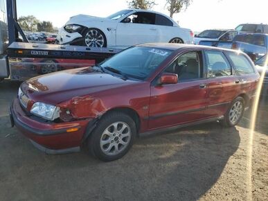 2000 VOLVO V40 - VIN Decoder