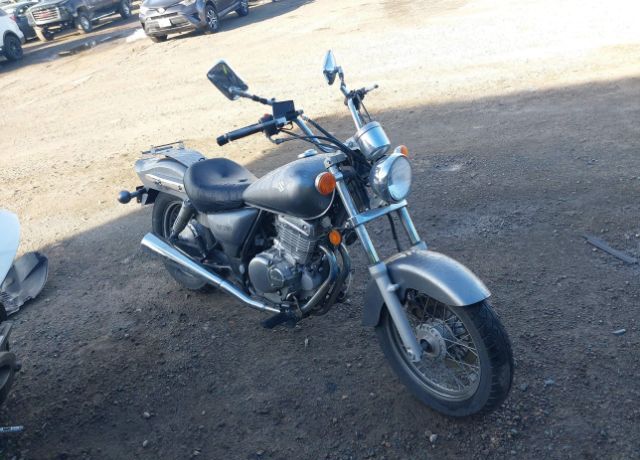 Suzuki GZ250